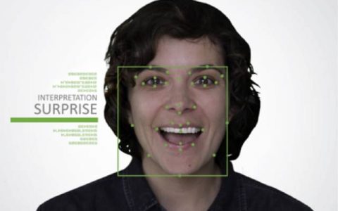 Cloverleaf公司推出千人千面新型商店货架展示系统-DigiMax